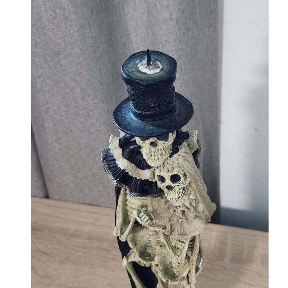 Skeleton Bride and Groom Wedding Halloween Day of the Dead Candlestick Holder - Picture 4 of 10